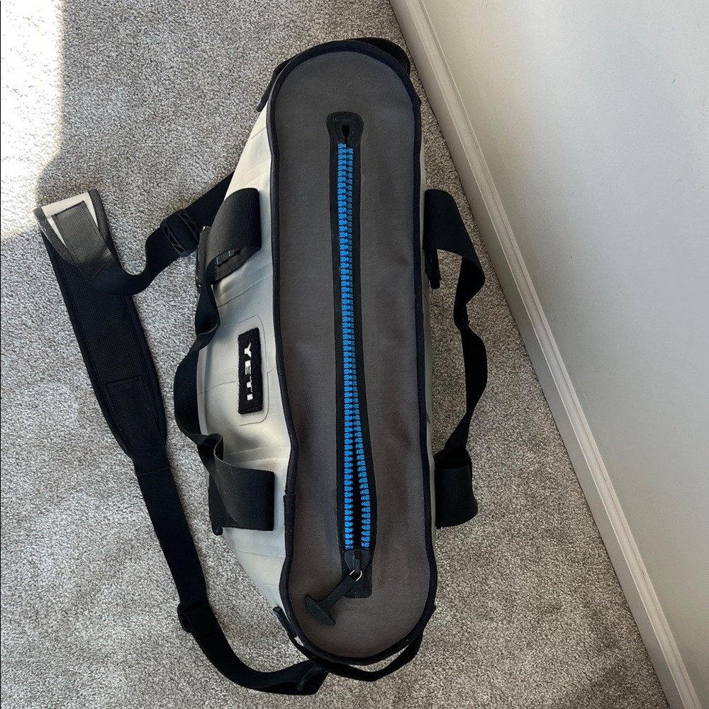 YETI Hopper20 Grey - Picture 2 of 8